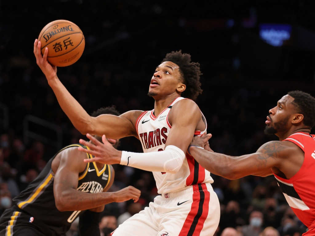 和年轻球员 和年轻球员