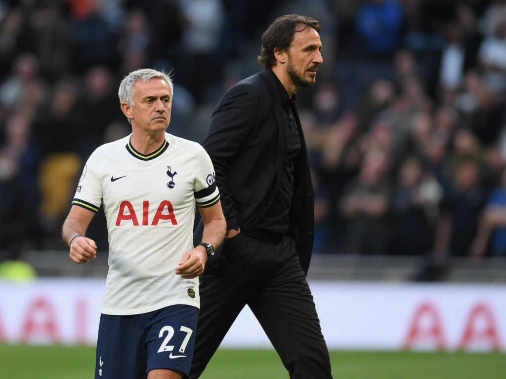 人寻味的足 人寻味的足